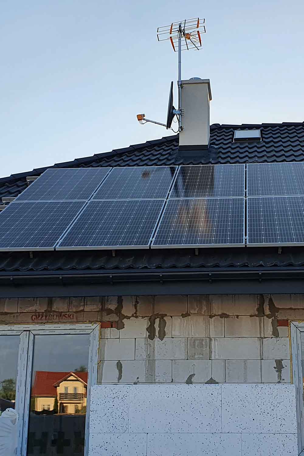 High Conversion Efficiency Solar Panel