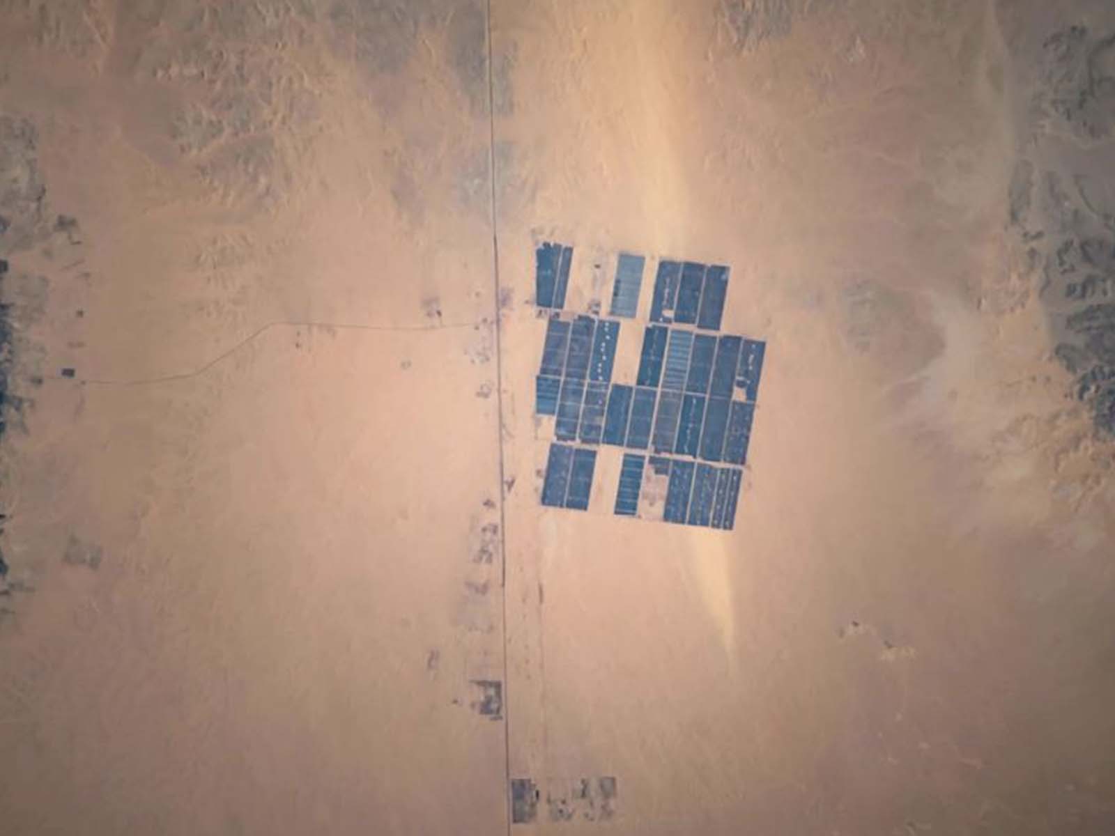 Avances solares en la región MENA: SpolarPV lidera el avance